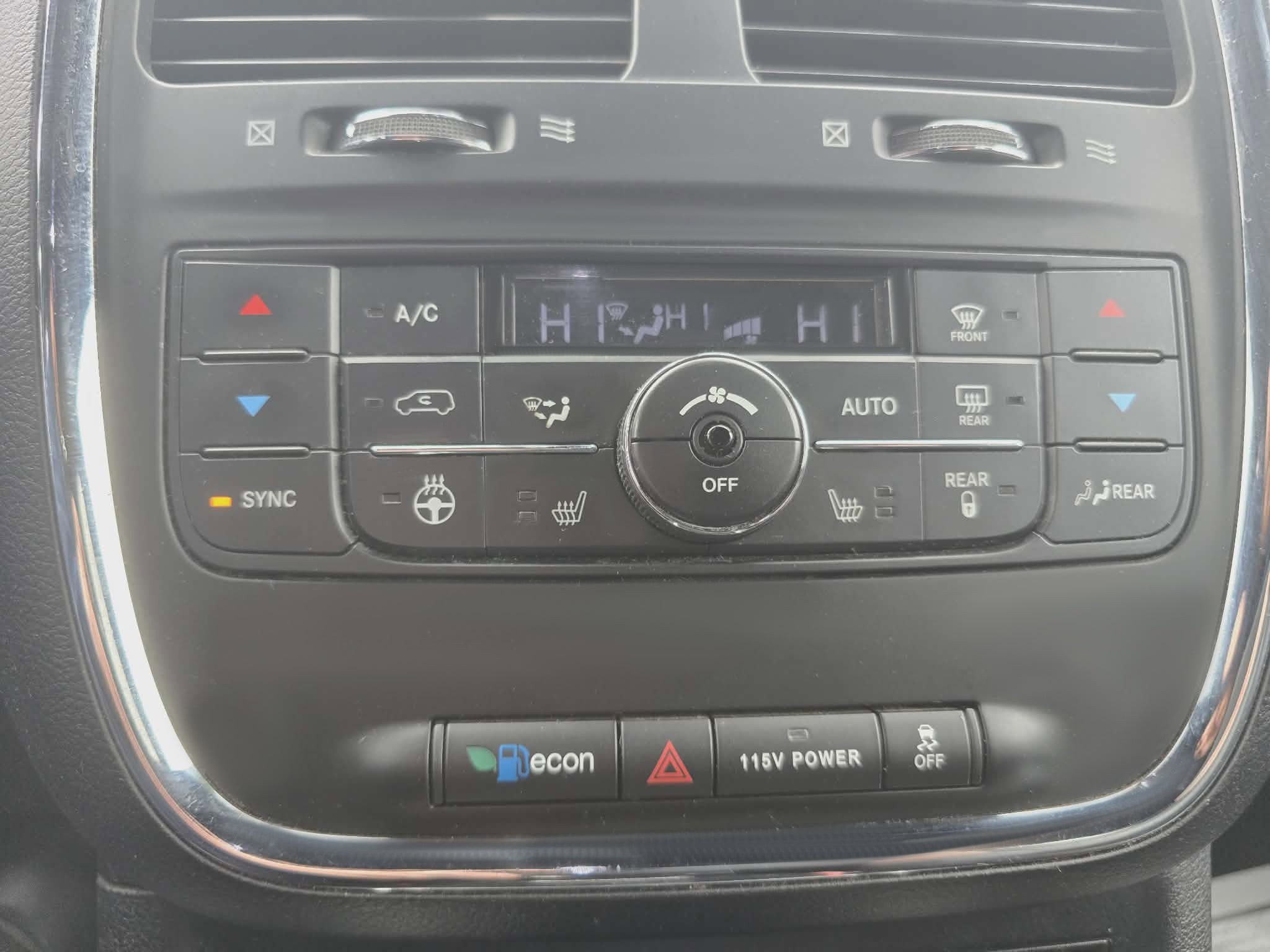 Used 2020 Dodge Grand Caravan GT image 28