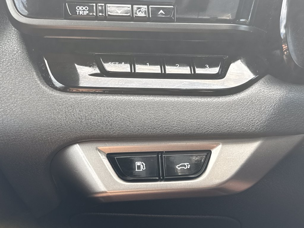 Used 2025 Lexus RX 350h AWD/4WD image 30