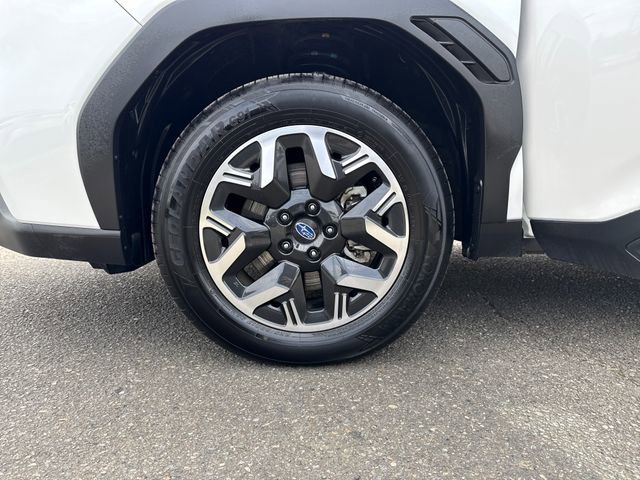 Used 2025 Subaru Forester Premium image 29