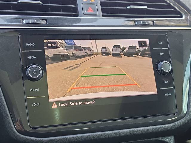Used 2018 Volkswagen Tiguan SEL Premium AWD/4WD image 26