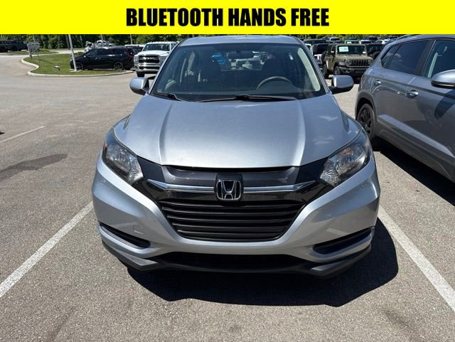 Used 2018 Honda HR-V LX image 2