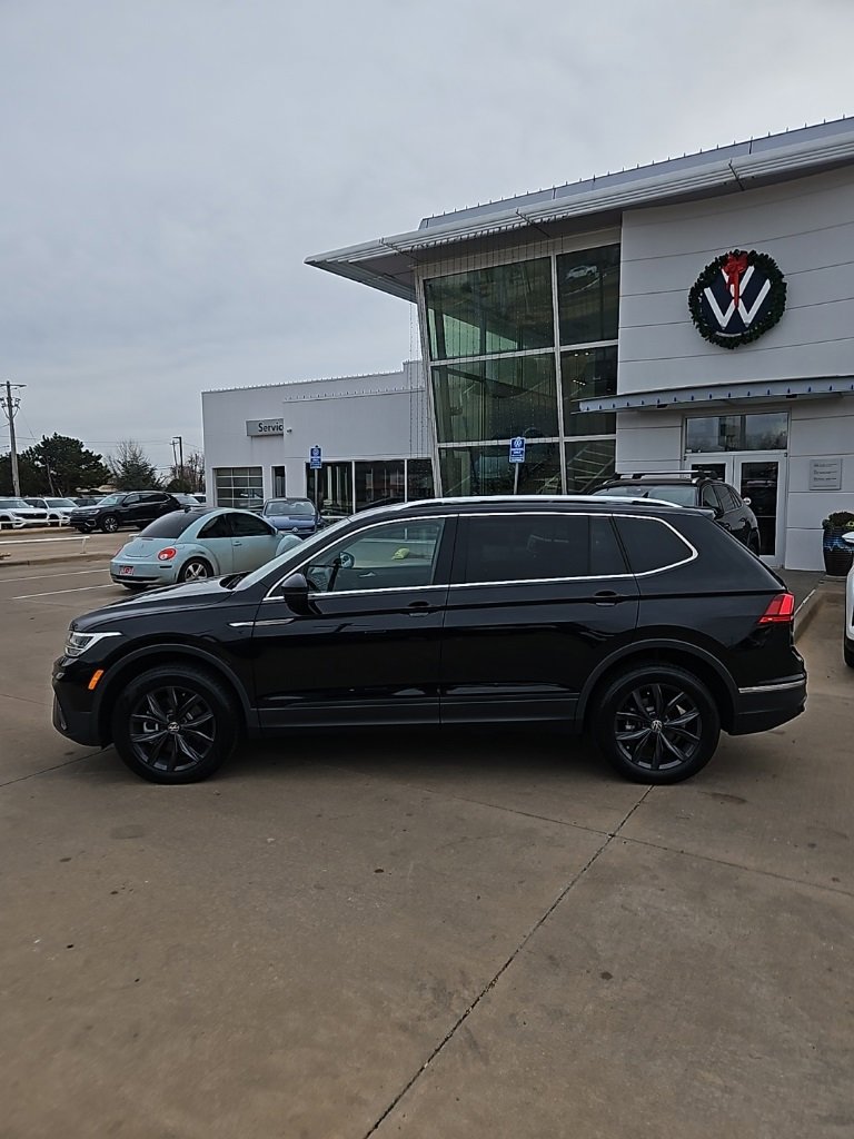 Used 2024 Volkswagen Tiguan SE image 8