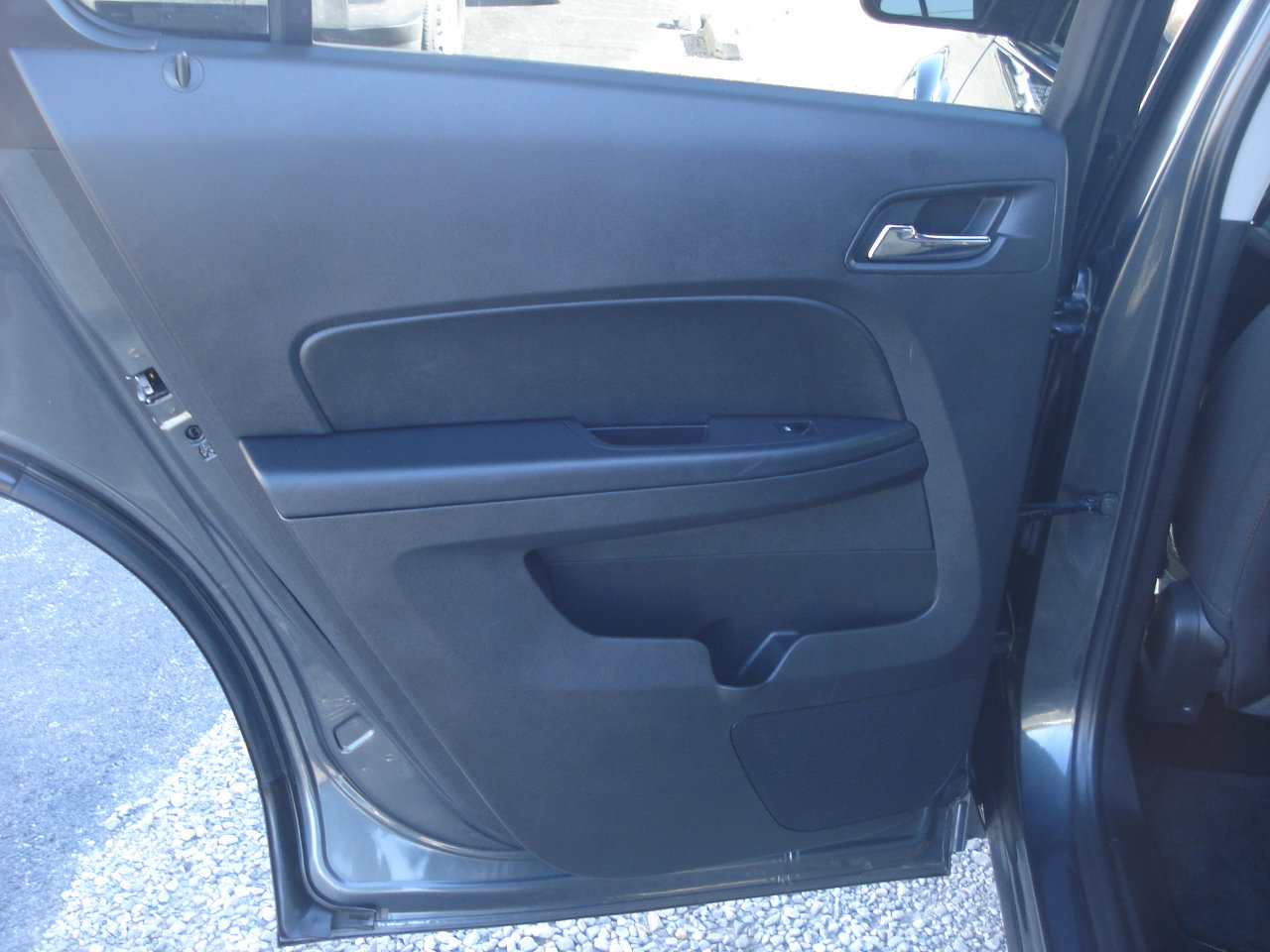 Used 2017 Chevrolet Equinox LS image 29