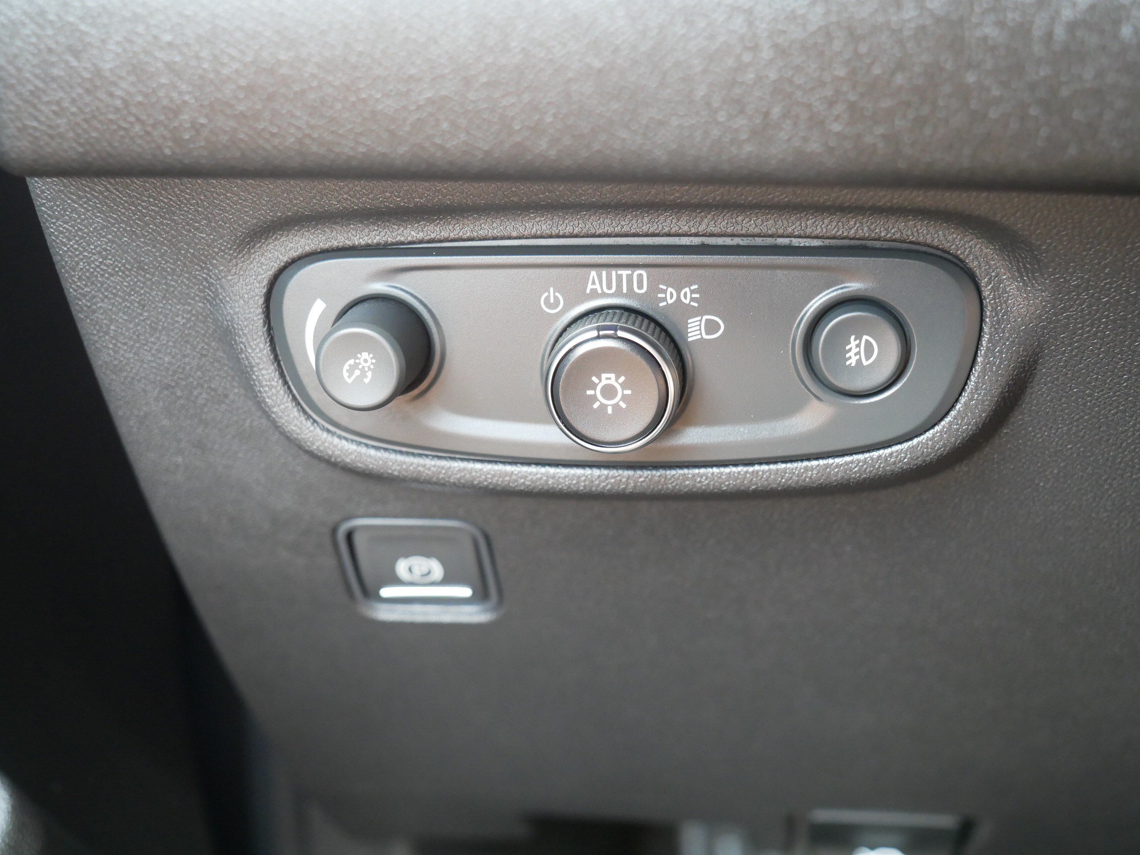 Used 2024 GMC Terrain SLT w/ Elevation Edition AWD/4WD image 26
