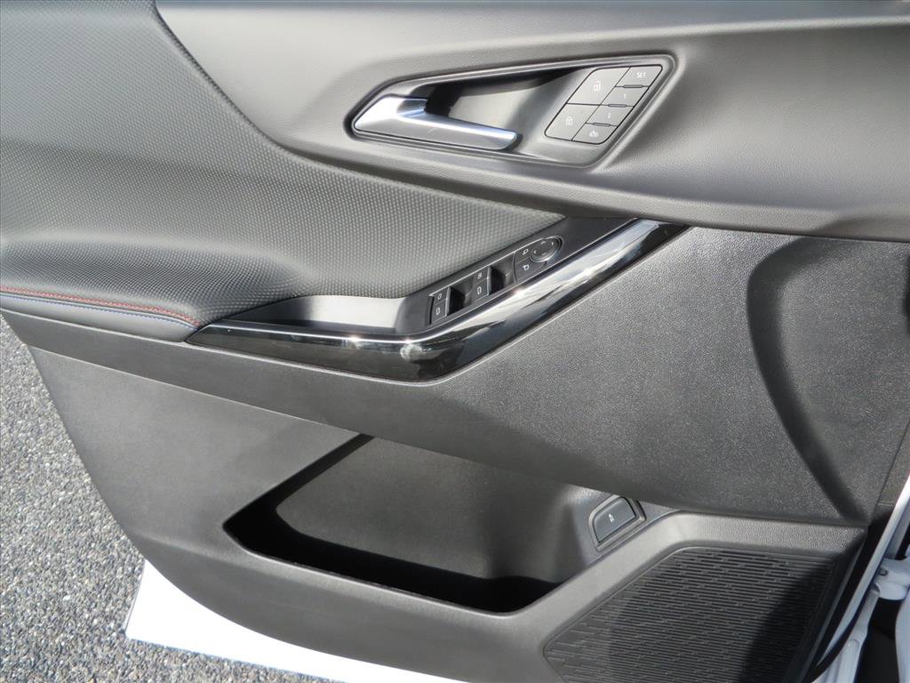 New 2026 Chevrolet Equinox RS w/ Convenience Package III image 28