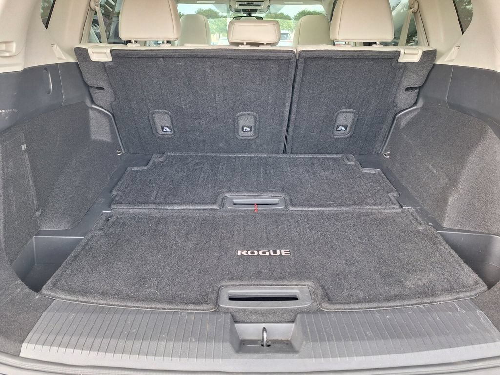 Used 2024 Nissan Rogue SL w/ SL Premium Package FWD image 28