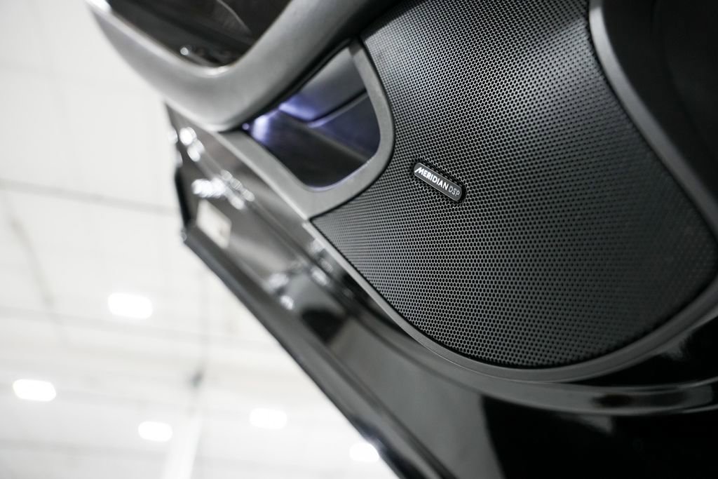 Used 2015 McLaren 650S Spider image 31