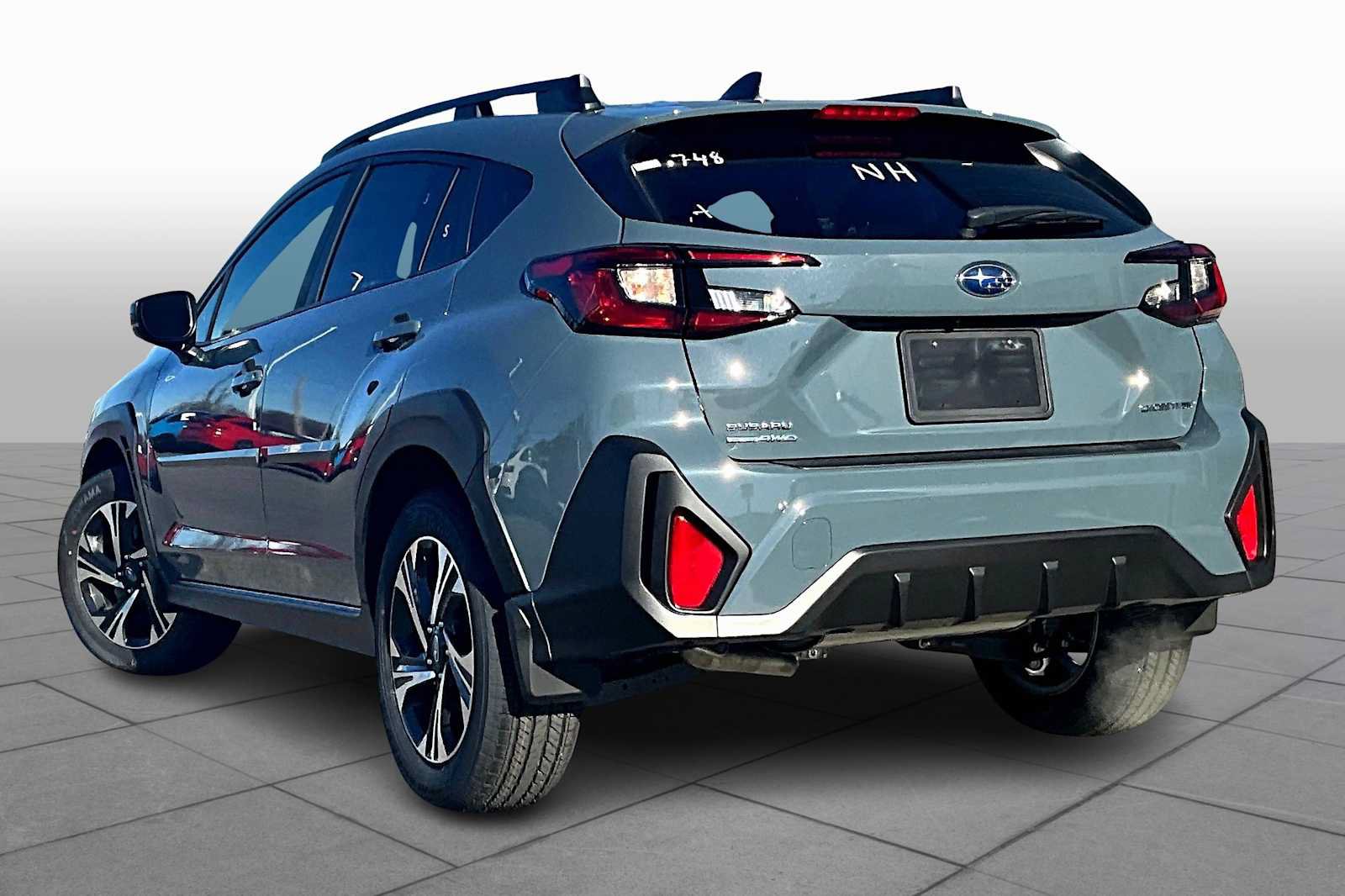 Used 2025 Subaru Crosstrek 2.5i Premium AWD/4WD image 11