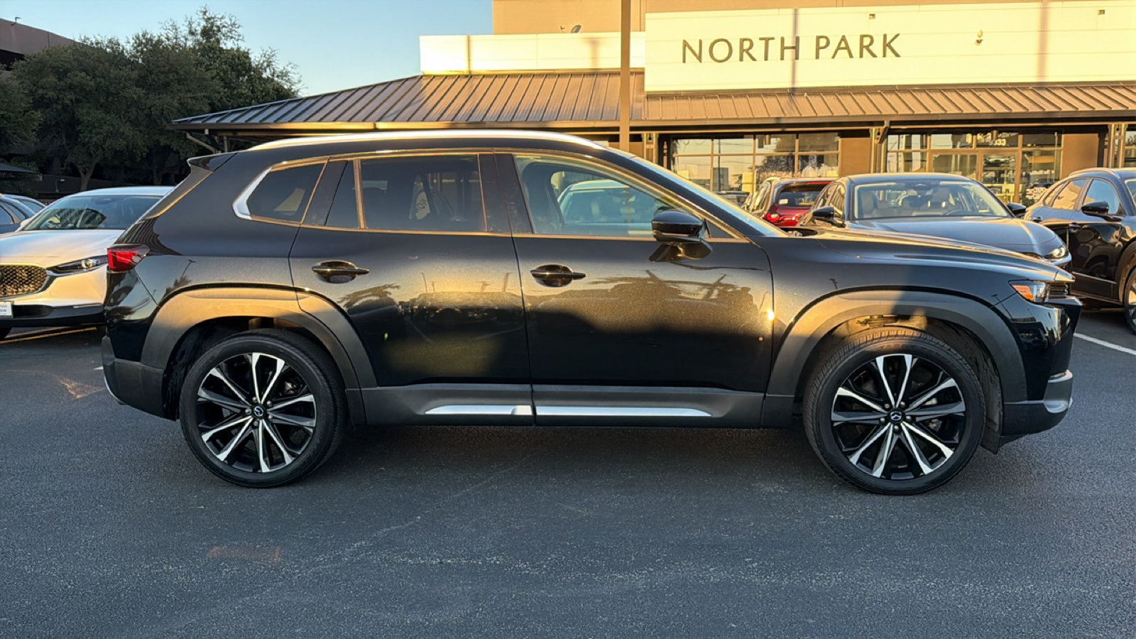 Certified 2023 MAZDA CX-50 2.5 Turbo w/ Accent Package AWD/4WD image 3