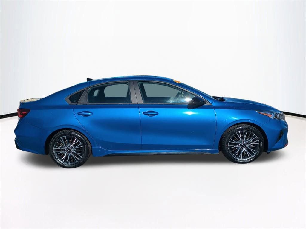Used 2022 Kia Forte GT-Line w/ GT-Line Premium Package image 4