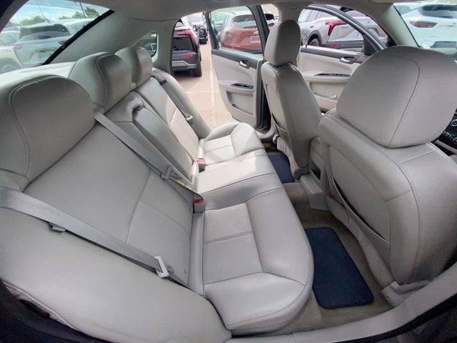Used 2008 Chevrolet Impala LT FWD image 3