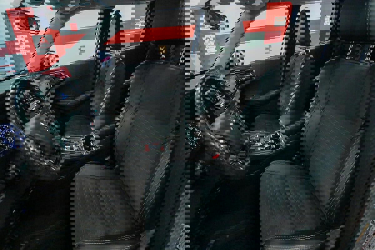 Used 2024 Mitsubishi Outlander SE image 11