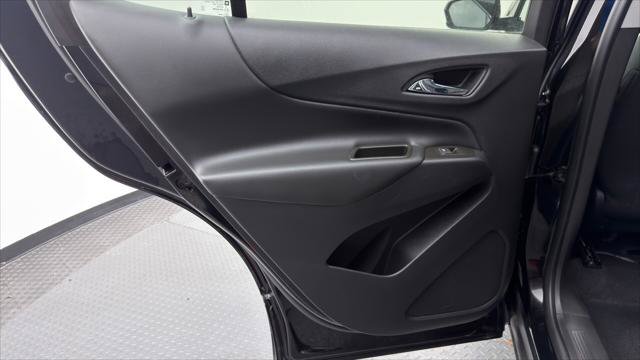 Used 2023 Chevrolet Equinox LT FWD image 16