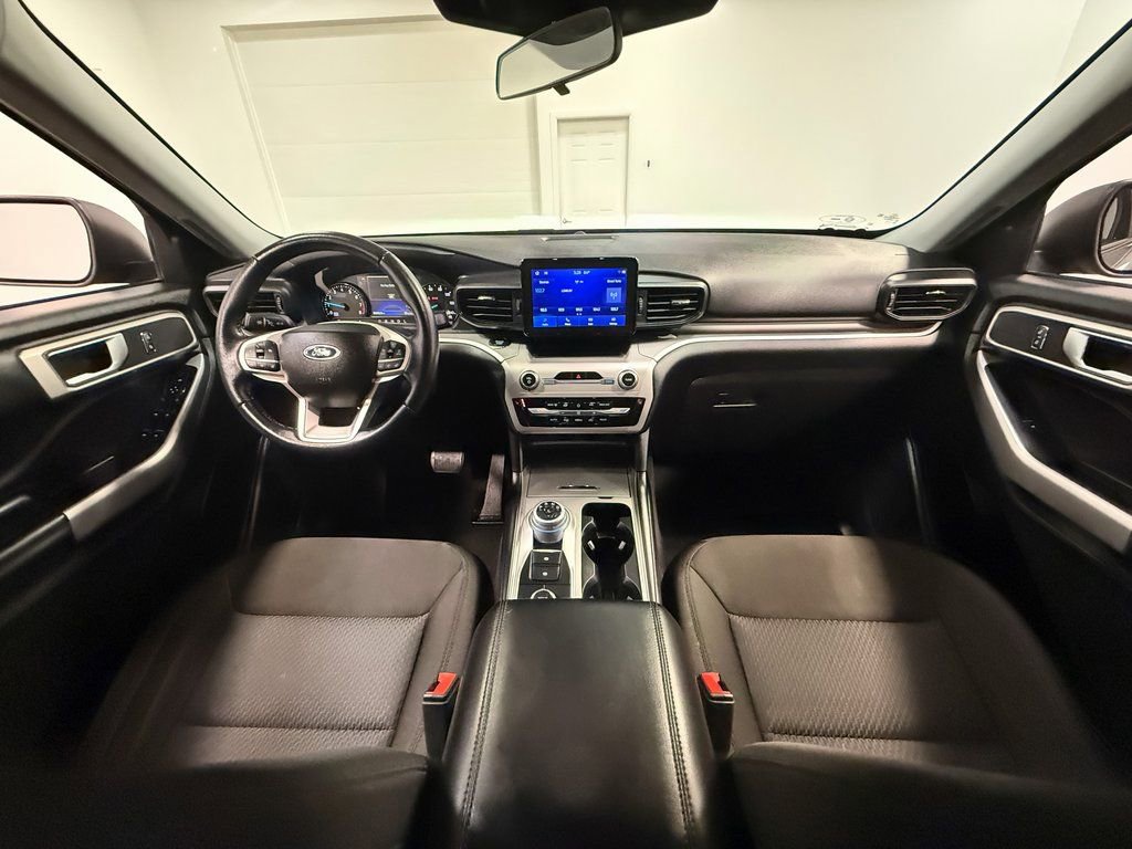 Used 2022 Ford Explorer XLT image 71