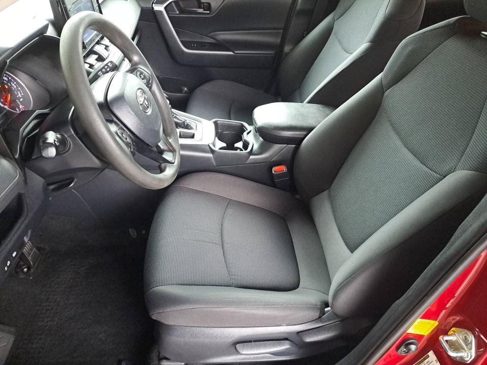 Used 2019 Toyota RAV4 LE w/ All Weather Liner Package AWD/4WD image 11