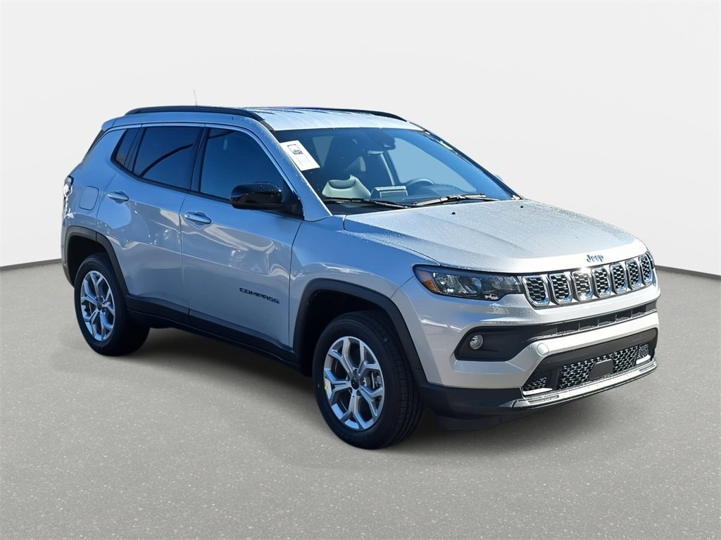 New 2026 Jeep Compass Latitude image 3