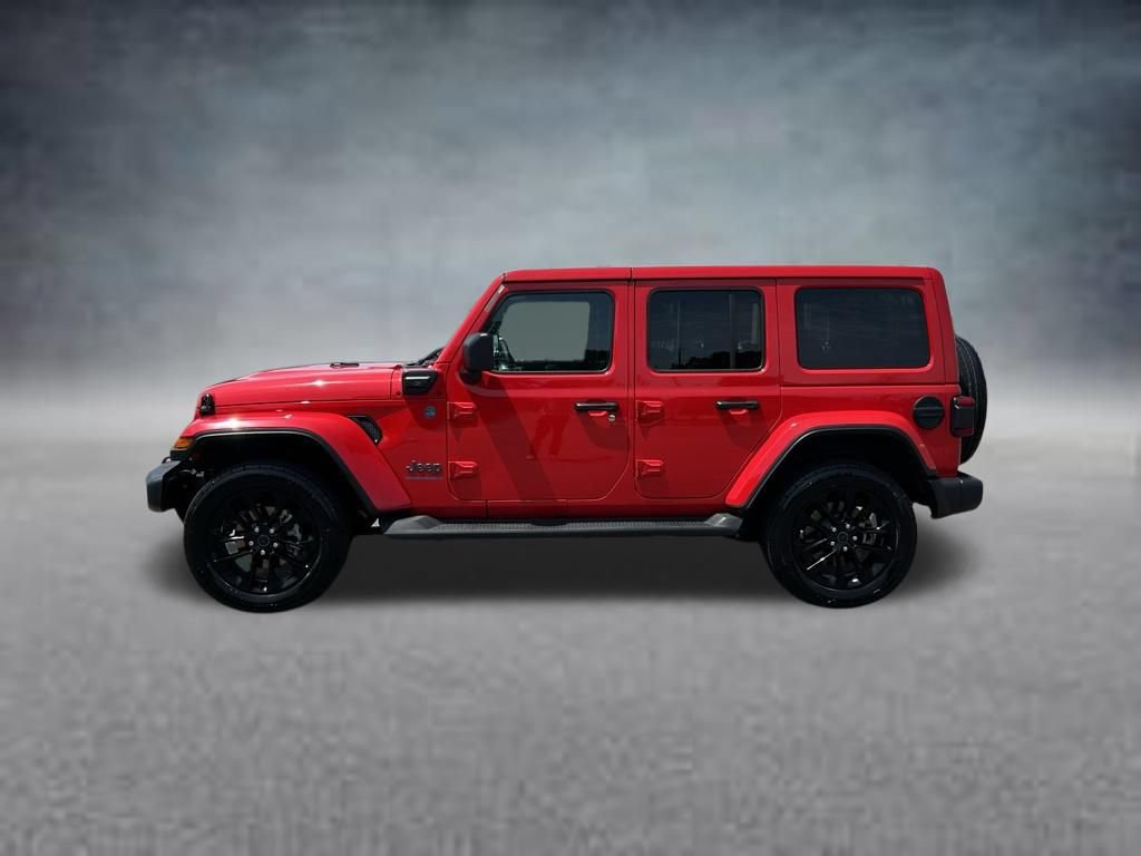 Used 2025 Jeep Wrangler Unlimited Sahara AWD/4WD image 2