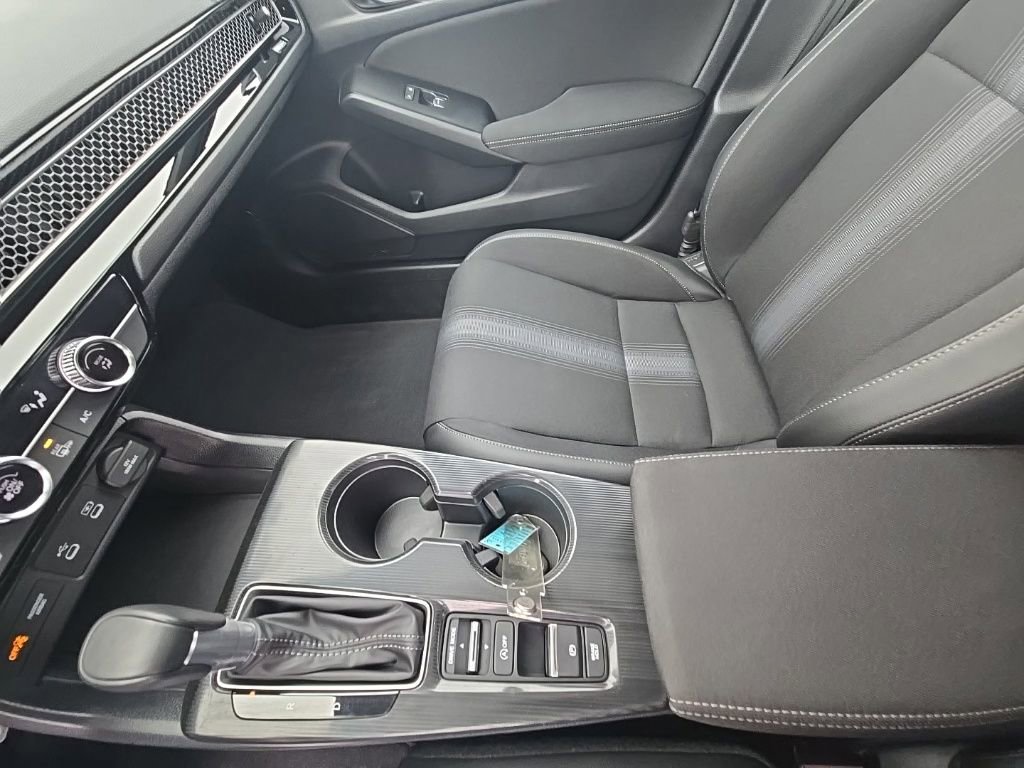 Used 2025 Honda Civic Sport image 23