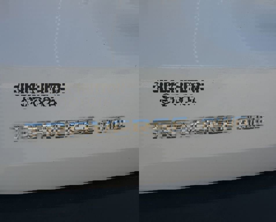 Used 2018 Chevrolet Traverse LT image 20