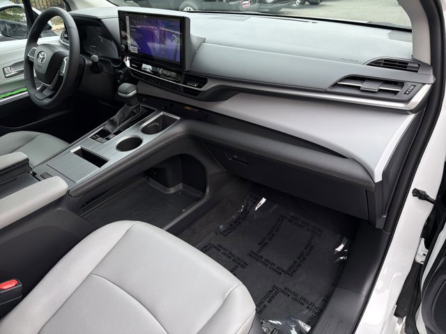 Certified 2025 Toyota Sienna XLE AWD/4WD image 25
