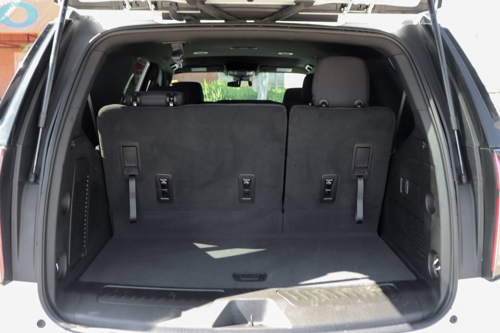 Used 2024 Chevrolet Tahoe LS w/ Max Trailering Package AWD/4WD image 8