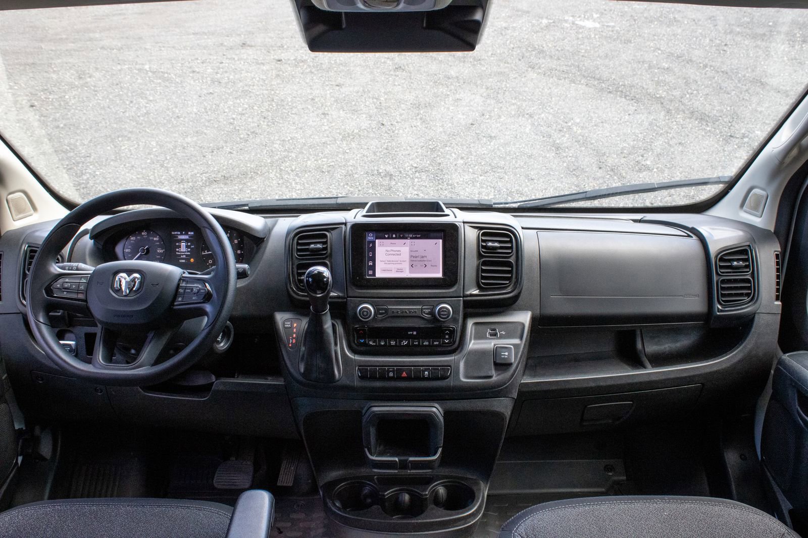 Used 2024 RAM ProMaster 2500 w/ Convenience Group image 9