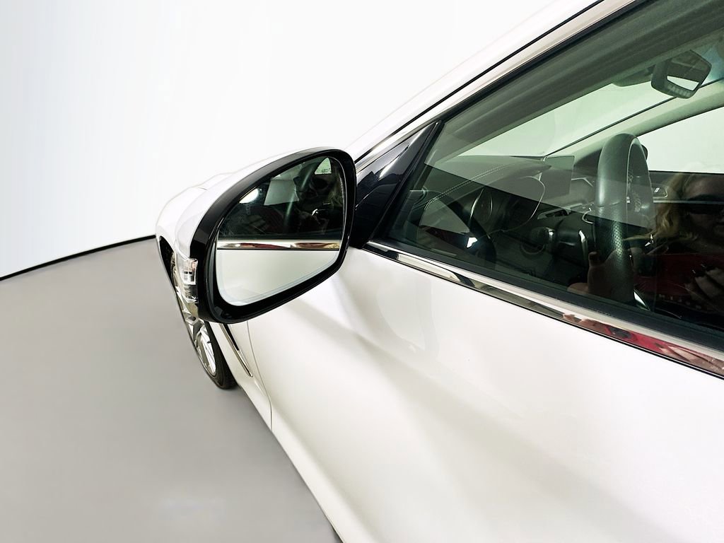 Used 2020 Genesis G70 2.0T w/ Elite Package AWD/4WD image 39