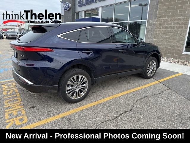 Used 2024 Toyota Venza XLE image 5