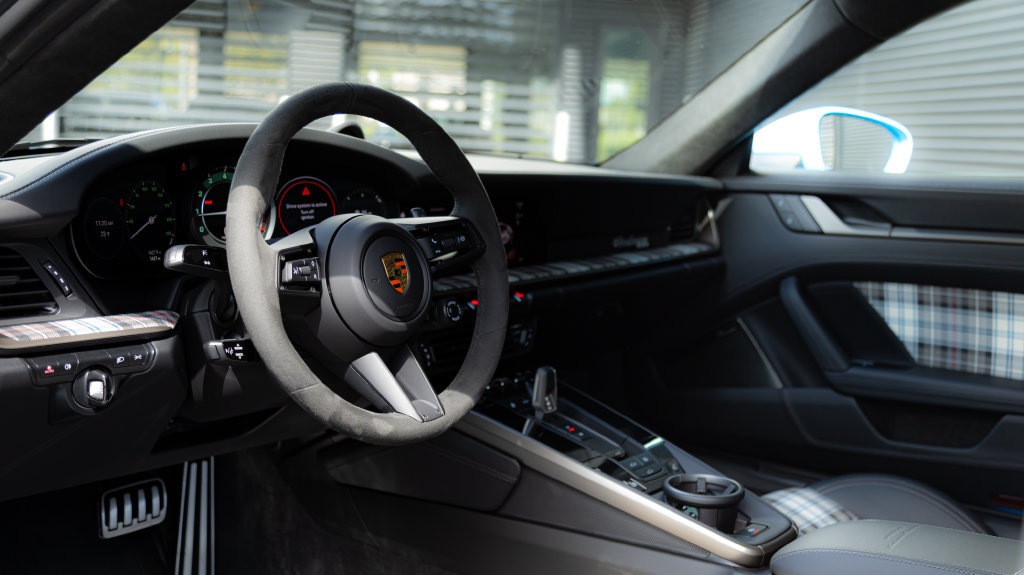 Used 2025 Porsche 911 Turbo S AWD/4WD image 4