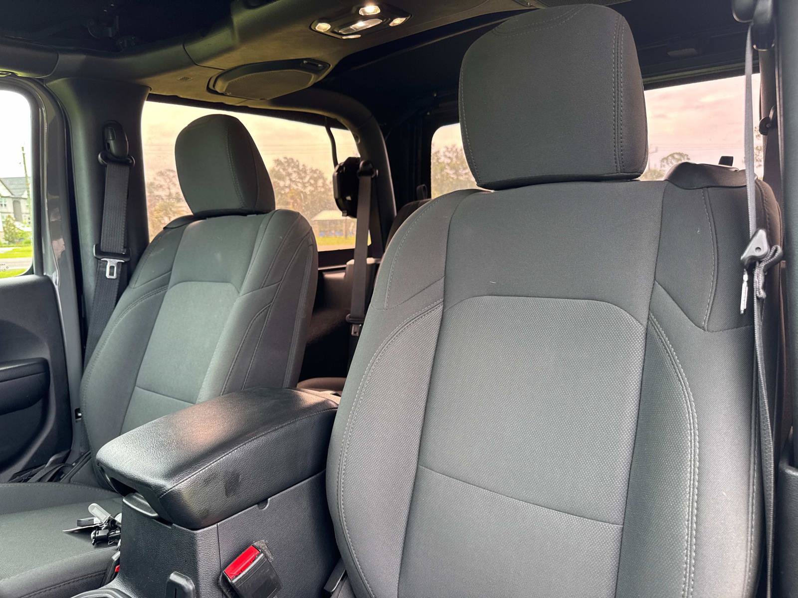 Certified 2021 Jeep Wrangler Sport AWD/4WD image 14