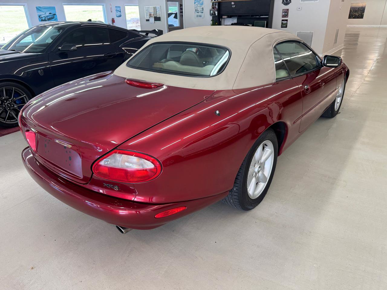 Used 1997 Jaguar XK8 Convertible RWD image 5