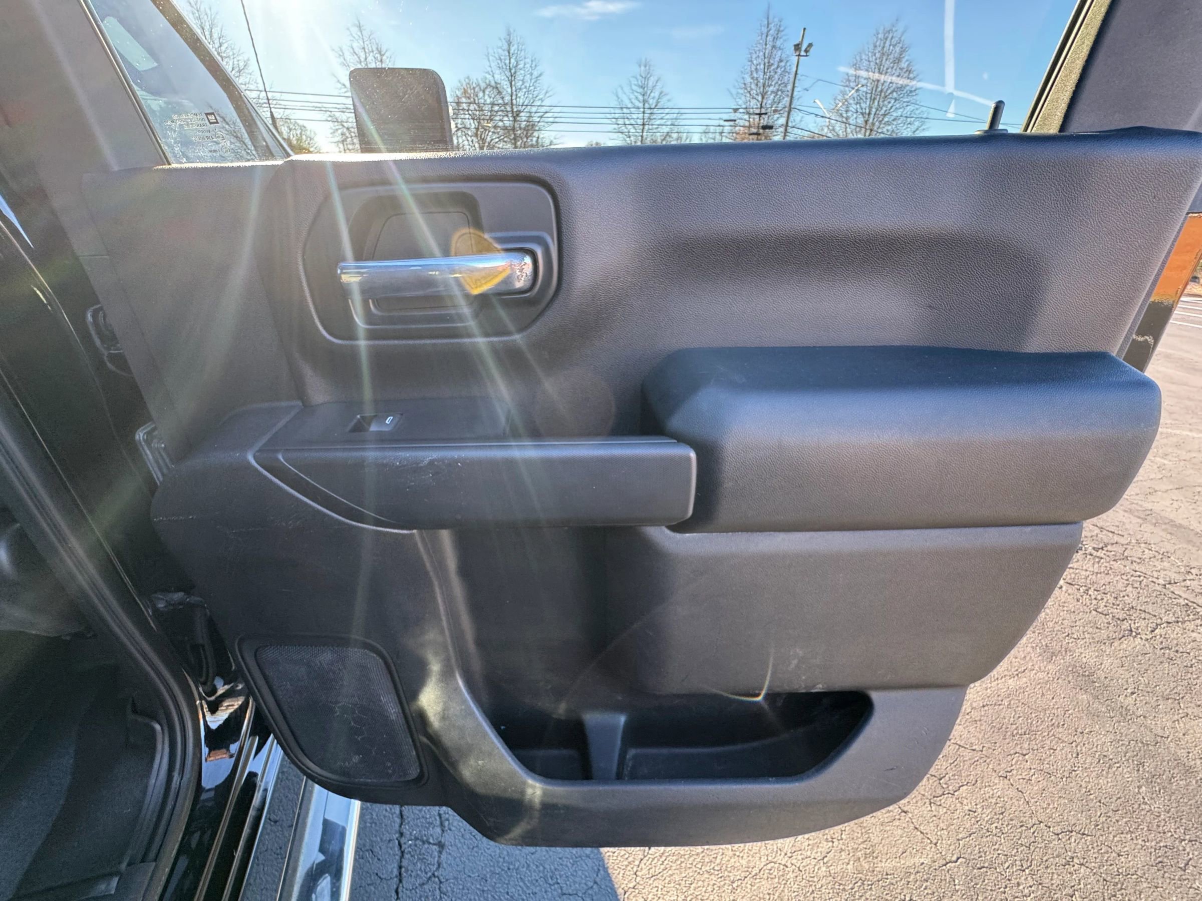 Used 2021 Chevrolet Silverado 2500 Custom w/ Custom Value Package image 21