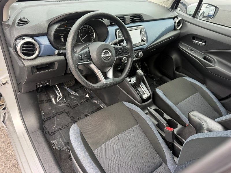 Used 2025 Nissan Versa SV FWD image 12