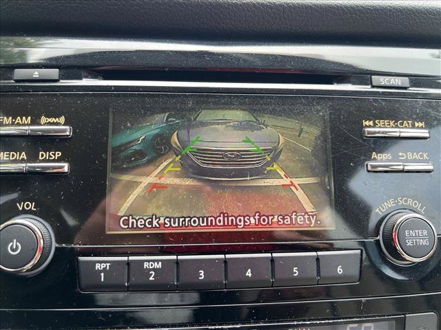 Used 2016 Nissan Rogue SV FWD image 11
