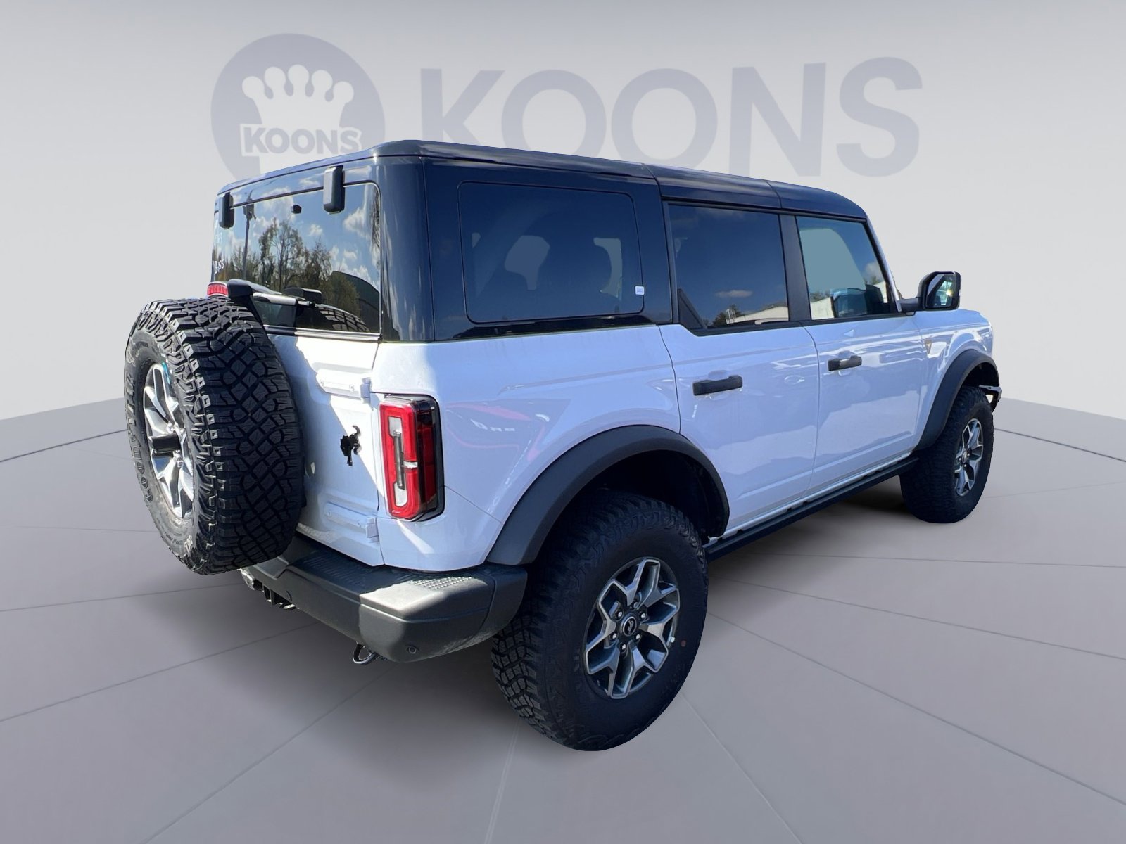 New 2025 Ford Bronco Badlands image 7