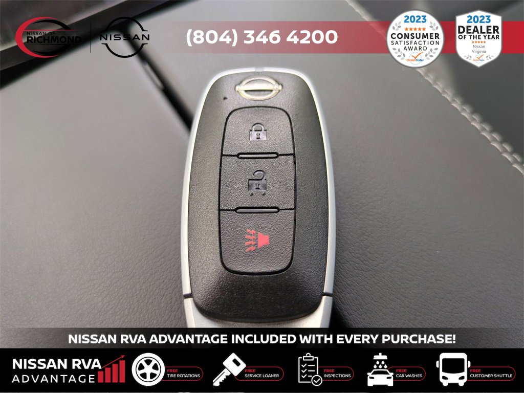 New 2025 Nissan Rogue S image 28