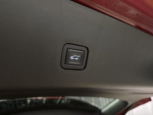 Used 2022 Chevrolet Traverse Premier w/ LPO, Floor Liner Package AWD/4WD image 31