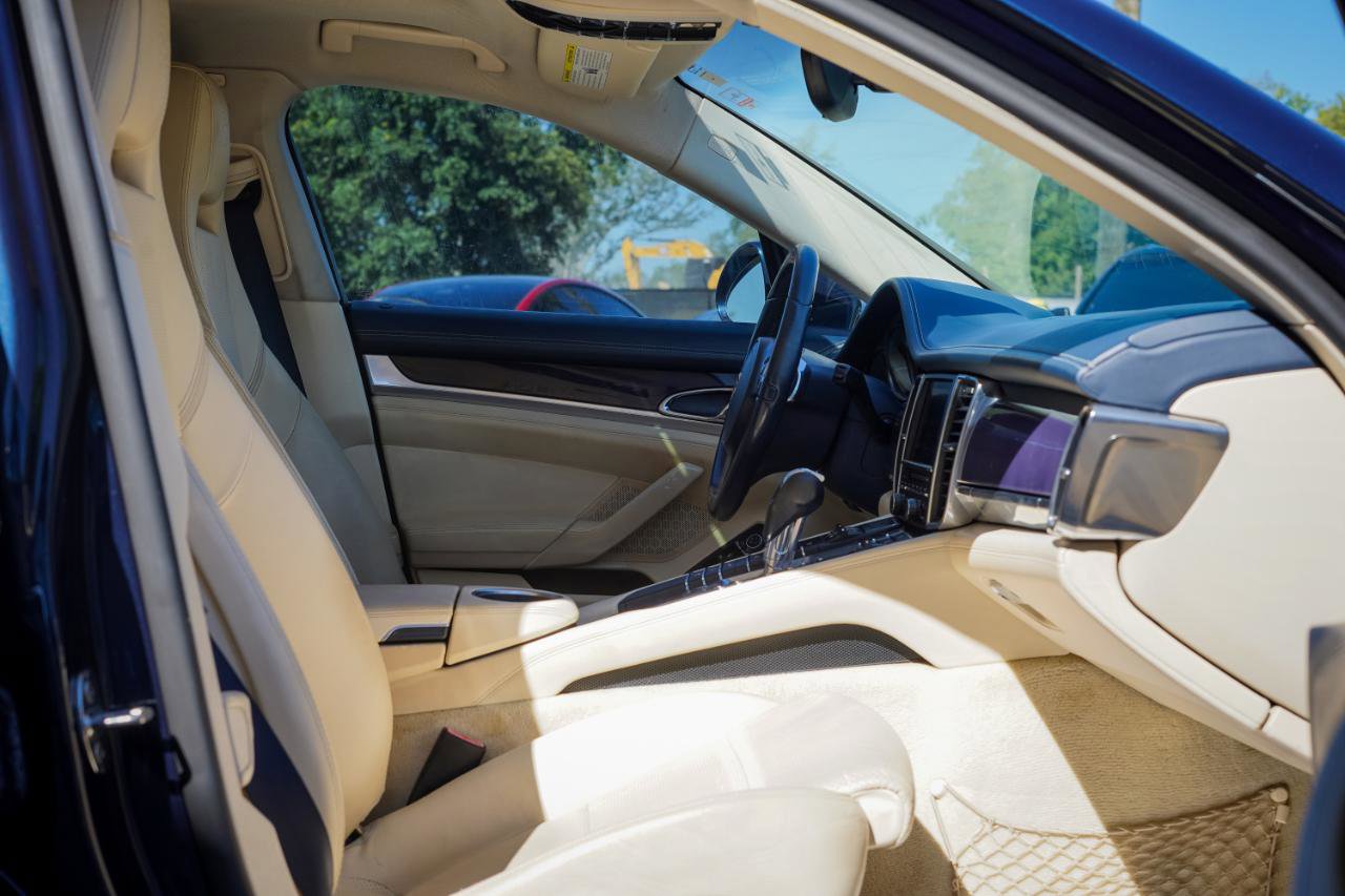 Used 2012 Porsche Panamera S RWD image 9