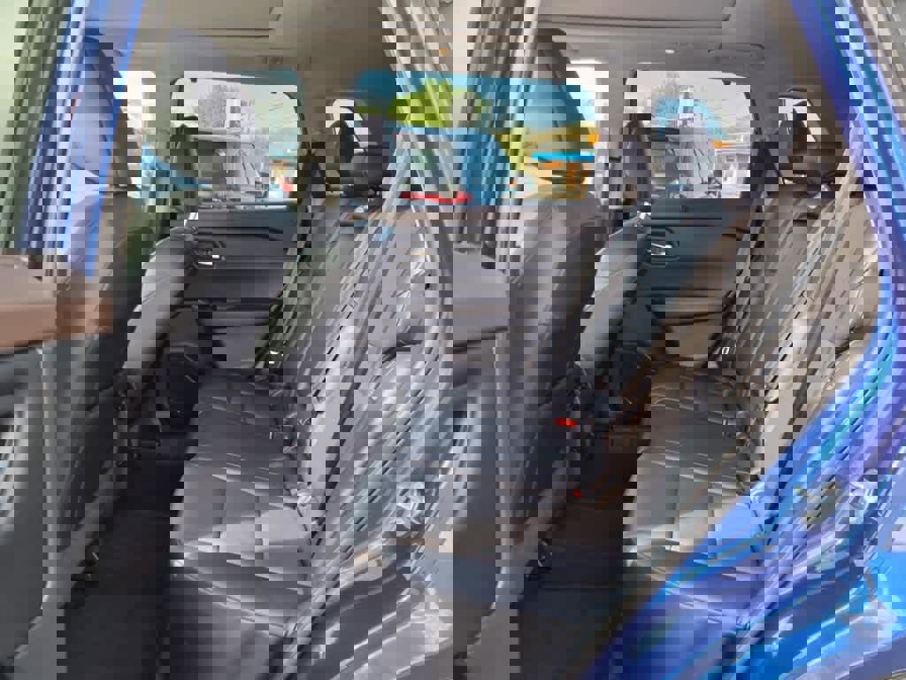 Used 2022 Nissan Rogue SV w/ SV Premium Package image 13