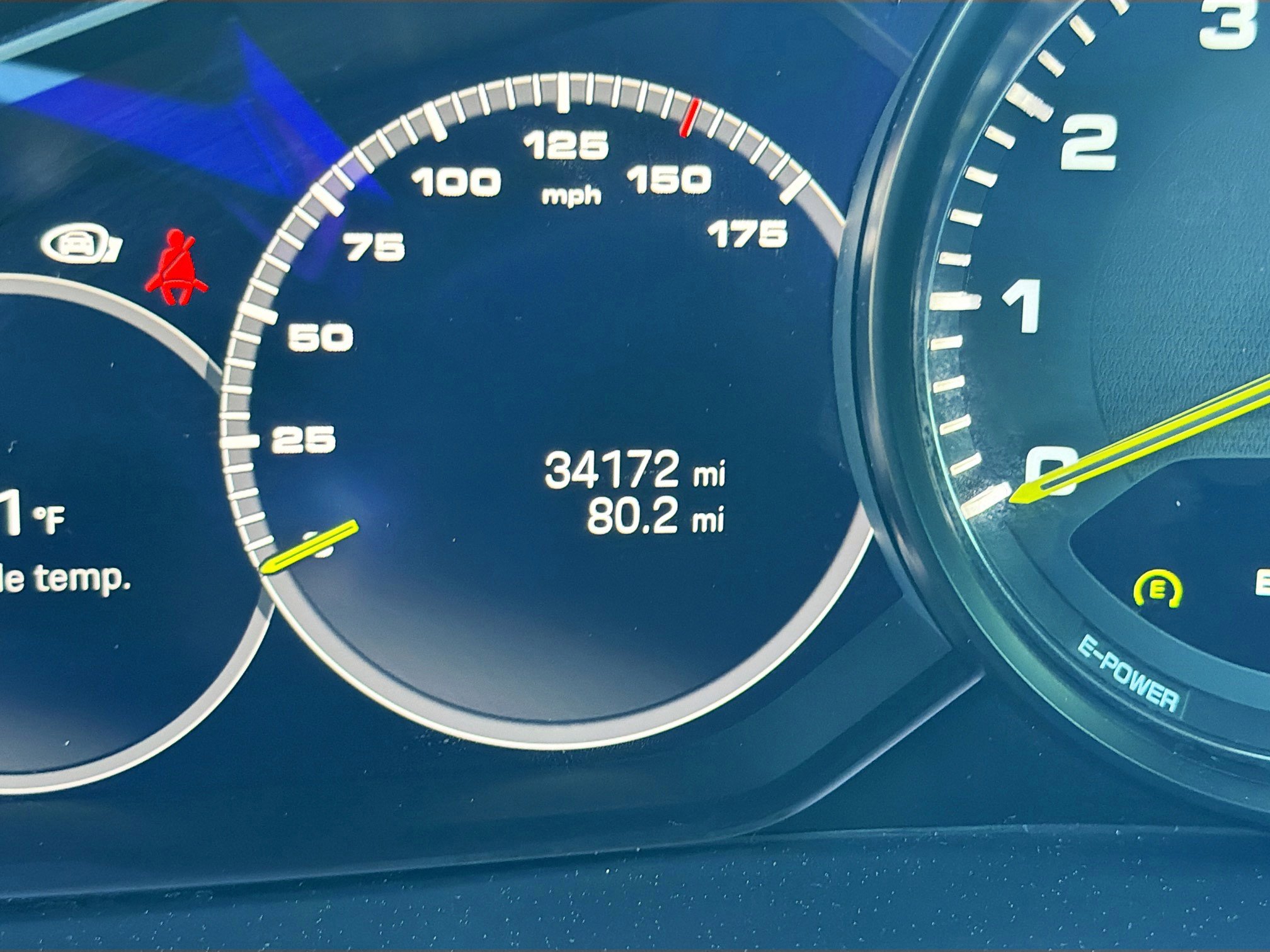 Used 2023 Porsche Cayenne Platinum Edition image 41