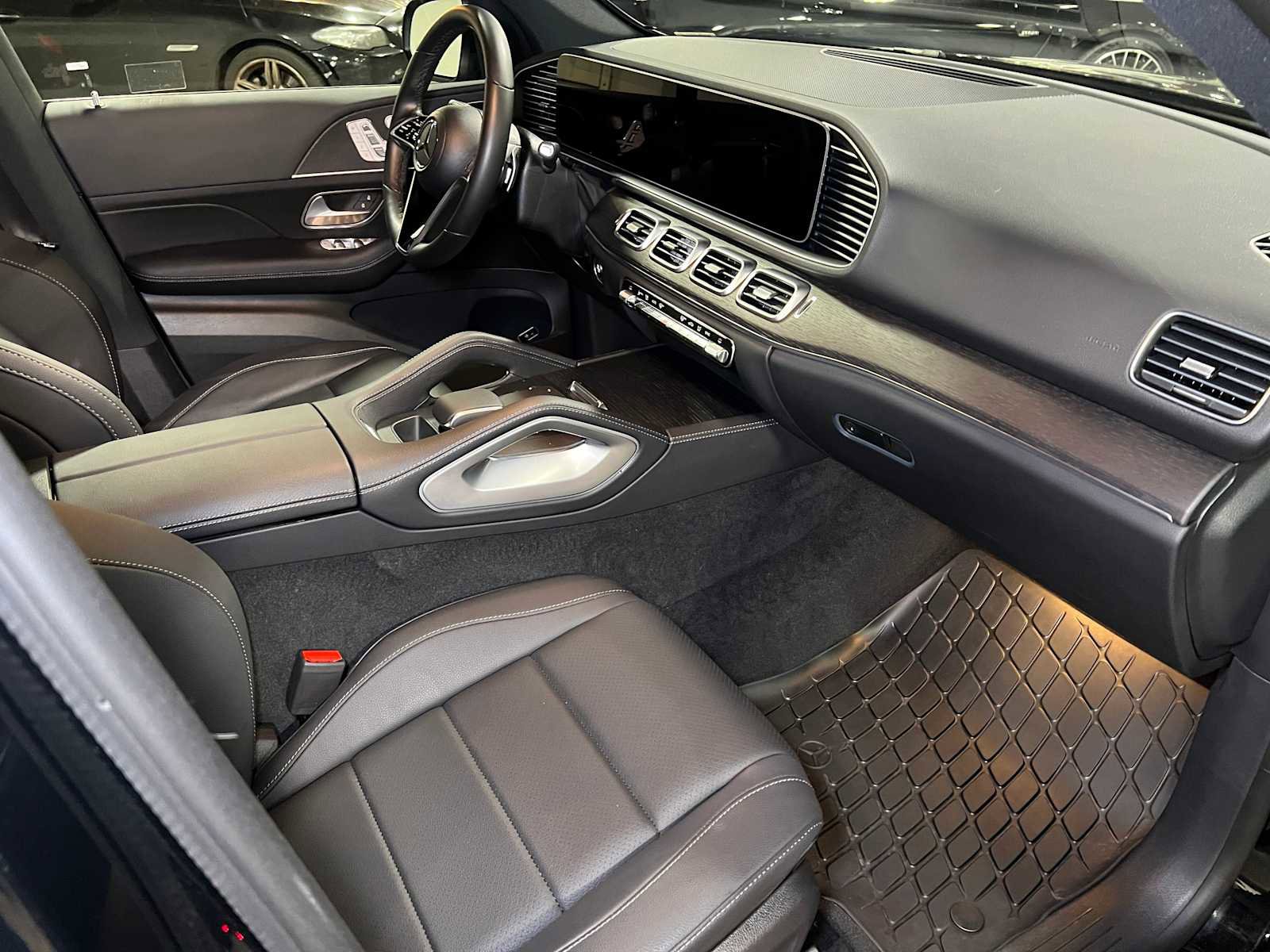 Used 2025 Mercedes-Benz GLE 350 4MATIC image 12