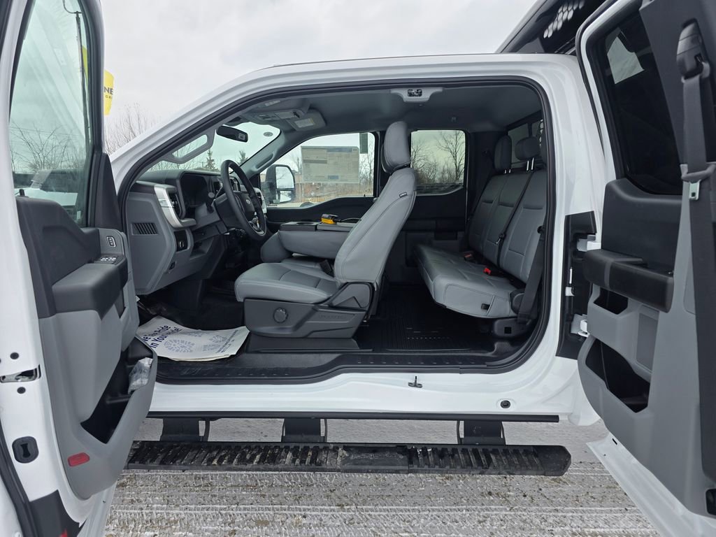 New 2026 Ford F350 XL w/ XL Chrome Package image 31