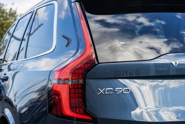 New 2026 Volvo XC90 B5 Ultra image 8