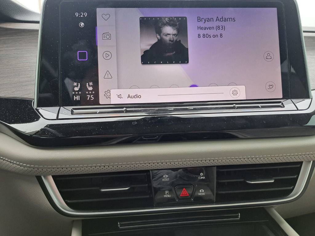 Used 2024 Volkswagen Atlas SEL Premium R-Line image 10