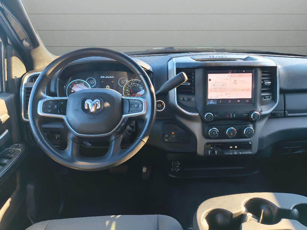 Used 2024 RAM 3500 Big Horn AWD/4WD image 17