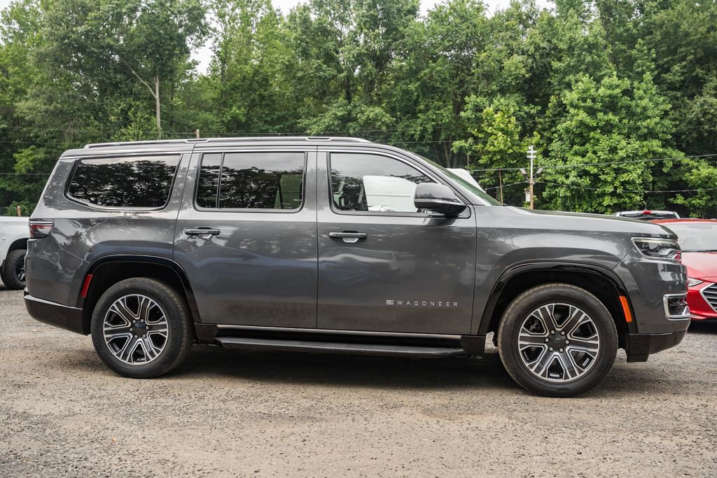 Used 2022 Jeep Wagoneer Series III image 3