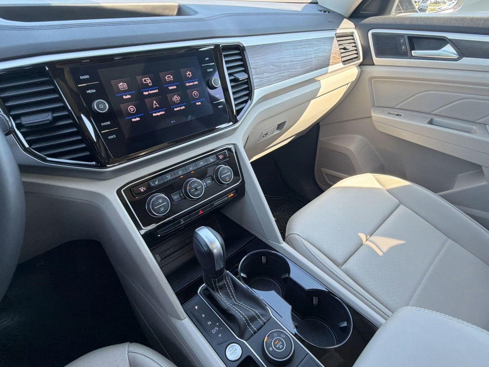 Used 2022 Volkswagen Atlas SE AWD/4WD image 23