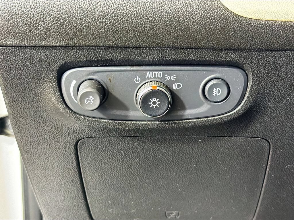 Used 2021 Buick Encore GX Preferred FWD image 13