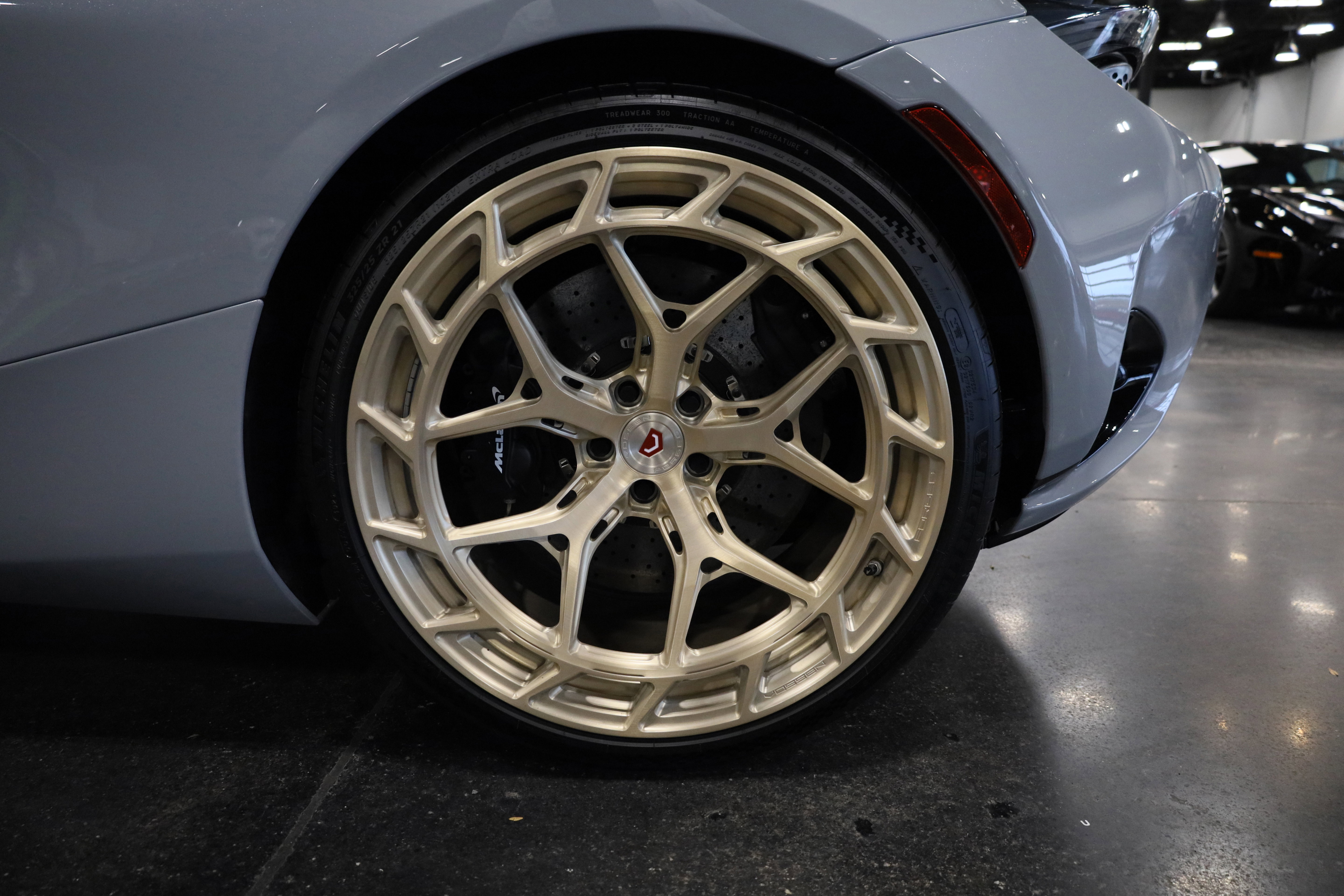 Used 2025 McLaren 750S image 11