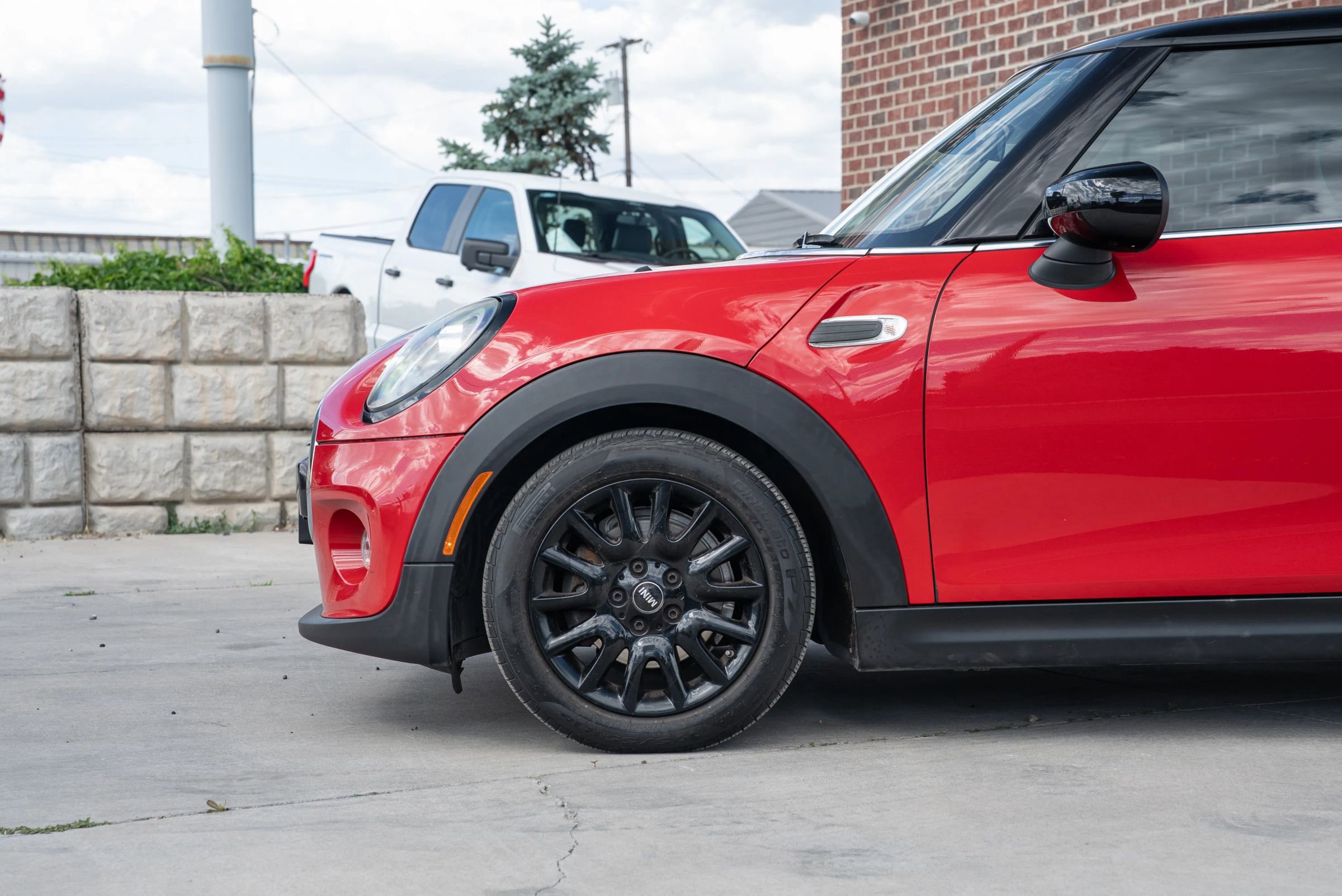 Used 2020 MINI Cooper 2-Door Hardtop FWD image 4